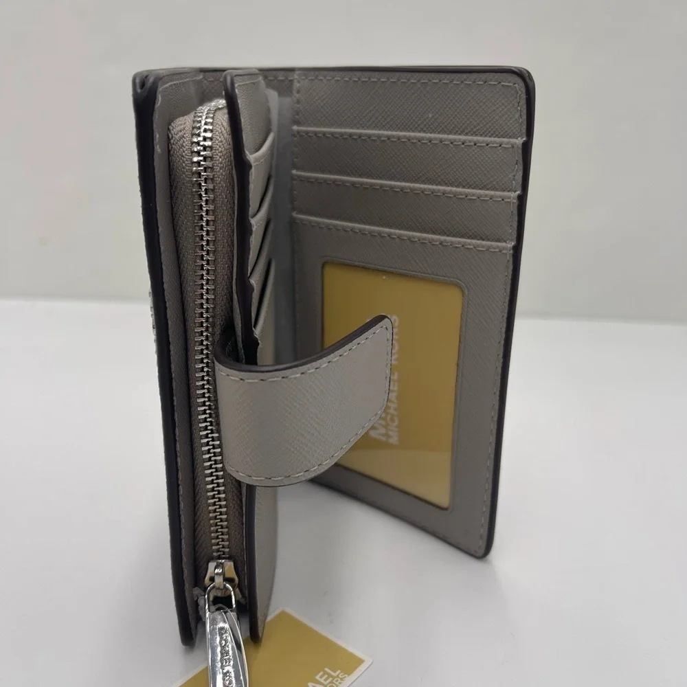 MICHAEL KORS Medium Saffiano Leather Bifold Zip CN Wallet Pearl Grey  NWT
